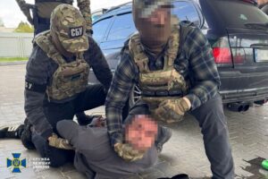 Викрито вісім масштабних схем “ухилентів”