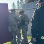 Поліція виявила 20 схронів та вилучила з незаконного обігу понад 1000 одиниць зброї та боєприпасів