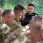 Зеленський анонсував Ставку після поїздки на фронт