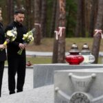 Зеленський із дружиною вшанували пам’ять жертв політичних репресій