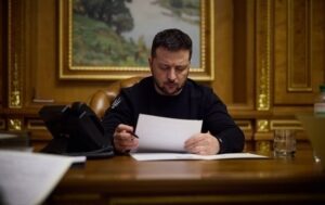 Зеленський пояснив листування з Трампом