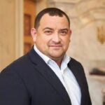 Хабар у 558 тисяч: затримано нардепа, який ігнорував явку до суду
