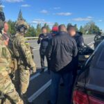 Легалізація 10 тисяч незаконно зрубаних дубів: викрито схему на 147 млн