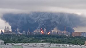 Масований наліт БпЛА: у Москві масштабні пожежі