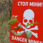 На Херсонщині автомобіль підірвався на російській міні: є поранені