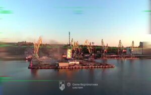 Порт Маріуполя зазнав потужної атаки – СБС