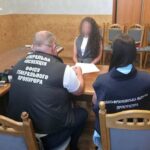 Прокурор з Франківщини за 1000 доларів “допомагала” чоловіку отримати бронь
