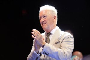 Промоутер пояснив, що заважає офіційно оголосити бій Ф&rsquo;юрі та Джошуа
