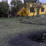 РФ ударила по будинках в Балаклії: є загиблий