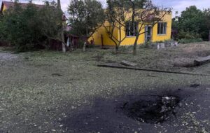 РФ ударила по будинках в Балаклії: є загиблий
