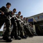 Російським школярам пропонують підробіток у військкоматах – ЗМІ