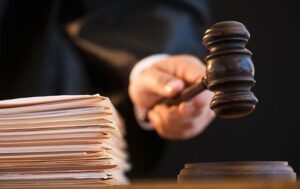 Скинули тіло у колодязь: двох молодиків засудили за вбивство неповнолітньої