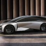 Toyota відмовилася від флагманського електроседана Lexus