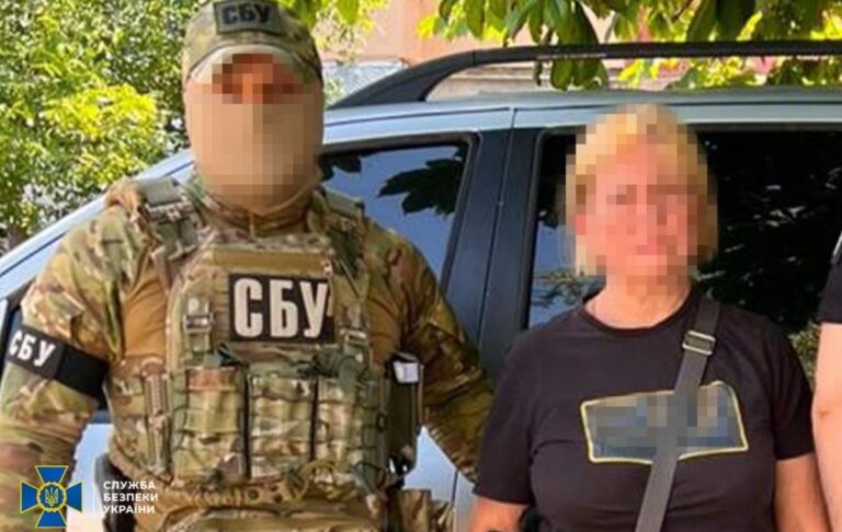 У Херсоні затримали колаборантку, яка “залягла на дно”