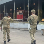 У Києві під час огляду посилки на пошті стався вибух, є загиблий і поранені