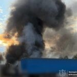 У Запоріжжі після удару РФ спалахнула пожежа