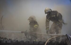 Удар РФ по будинку в Харкові: вісім потерпілих