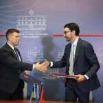 Україна і Албанія домовилися про автобусне сполучення і транспортний безвіз