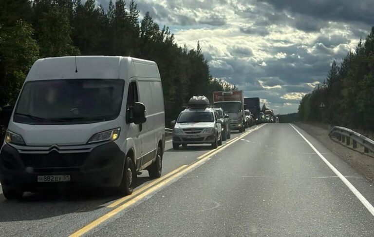 В Мурманській області РФ масово зупиняють авто і шукають “диверсантів”