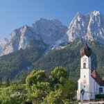 В Німеччині з гори зірвався і загинув 19-річний альпініст