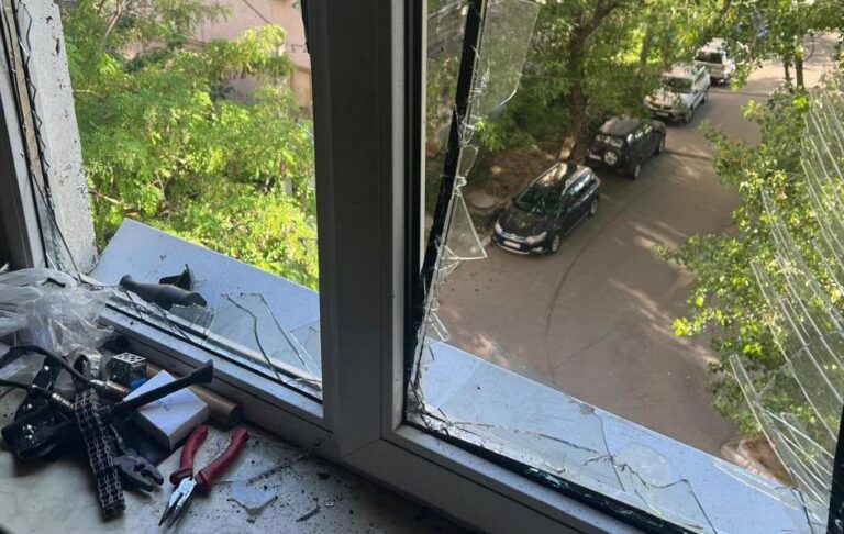 В Одесі стався вибух багатоповерхівці, є постраждалий