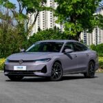 Volkswagen представив плагін-гібридні Passat та Tiguan