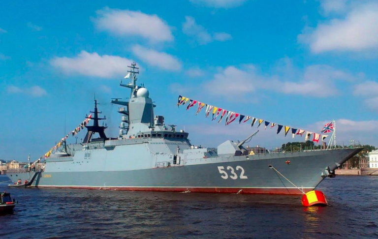 З’явились знімки ураженого у Кронштадті ракетного корабля