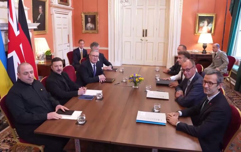 Зеленський розповів, про що говорив зі Стармером, Макроном та Мерцем