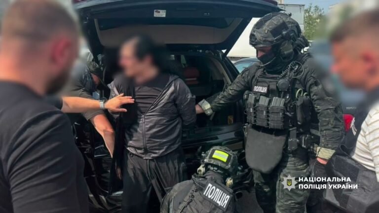 Затримано іноземця, який понад 20 років перебував у міжнародному розшуку за вбивство, — Нацполіція