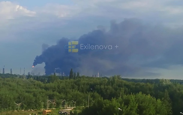Атака дронів зупинила НПЗ в Башкирії – ЗМІ