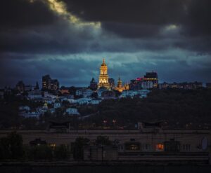 Київ у десятці найгірших міст для життя