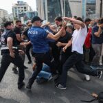 Комуністи Туреччини влаштували акцію проти саміту НАТО