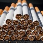 Мільйони повз бюджет: у Британії заявили про тютюнову схему в Україні
