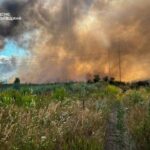 На Київщині другу добу гасять масштабну пожежу на сміттєзвалищі