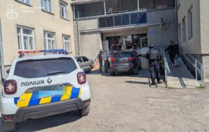 На Тернопільщині директора інтернату викрили на торгівлі людьми