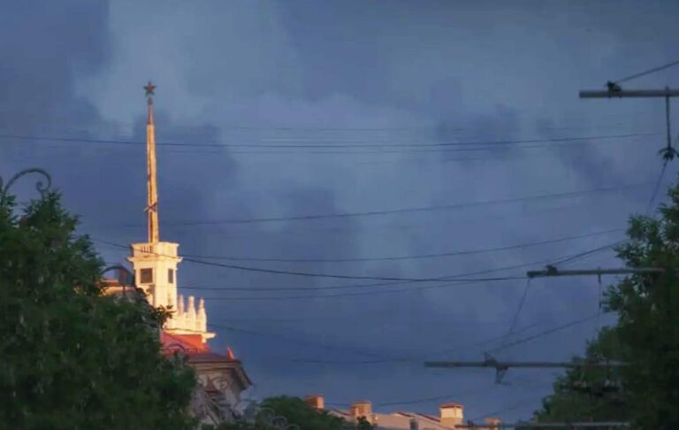 Наліт дронів залишив Севастополь без світла