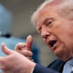 Нещадно бомбити: Трамп заявив, що дав інструкції на випадок свого вбивства