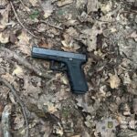 Постріли в лісі і пожежа: в Ужгороді КОРД затримав озброєного чоловіка