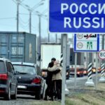 Росіяни дедалі частіше шукають способи виїхати з країни – ЗМІ