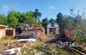Росіяни вбили дроном дитину і трьох дорослих на Сумщині