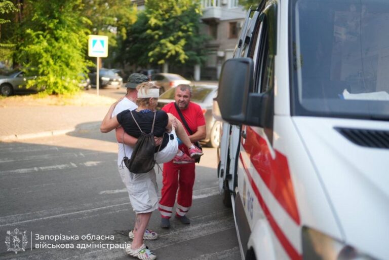 Російські КАБи атакували Запоріжжя, є загиблі
