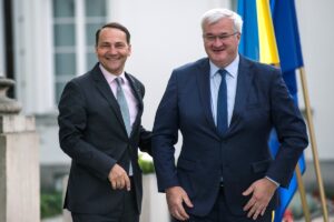 Сибіга їде до Варшави говорити про двосторонні відносини