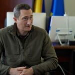 Суд дозволив зняти електронний браслет з Чернишова
