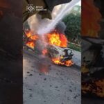 Пряме влучання FPV-дрона в авто: росіяни бʼють по людях!