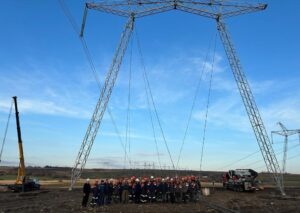 У червні енергетики повернули світло майже 4 млн споживачів