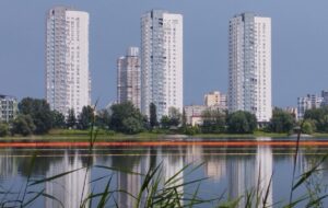 У Києві в озеро потрапили 350 тонн нафтопродуктів після атаки РФ