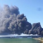 У Криму знову були вибухи і сильна пожежа в порту