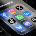 У роботі Facebook та Instagram стався масштабний збій