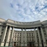 Українцям за кордоном спростили отримання податкового коду – МЗС