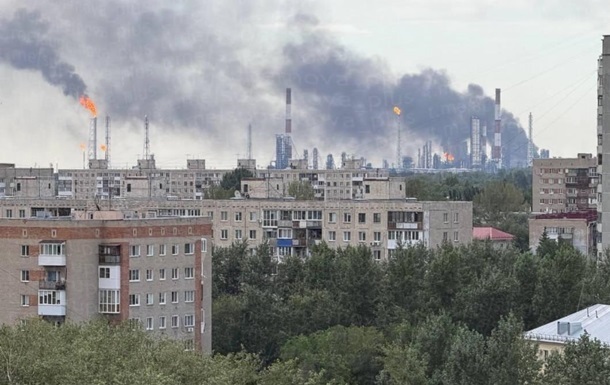 Уряд Росії вперше визнав дефіцит пального